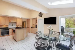 8 Union Hill Rd, Denville, NJ 07834 - Photo 17