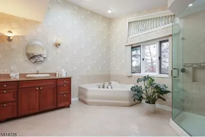 8 Union Hill Rd, Denville, NJ 07834 - Photo 19