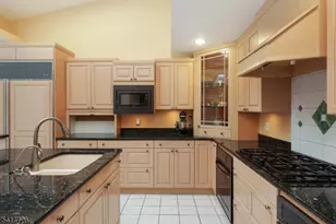 8 Union Hill Rd, Denville, NJ 07834 - Photo 15