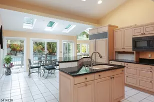 8 Union Hill Rd, Denville, NJ 07834 - Photo 13