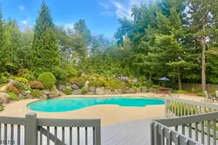 8 Union Hill Rd, Denville, NJ 07834 - Photo 3