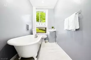 129 Greenwood Ave, East Orange, NJ 07017 - Photo 15