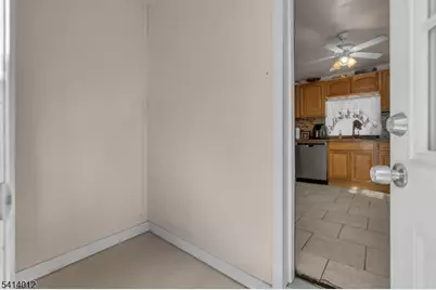 128 S Arlington Ave, East Orange, NJ 07018 - Photo 15