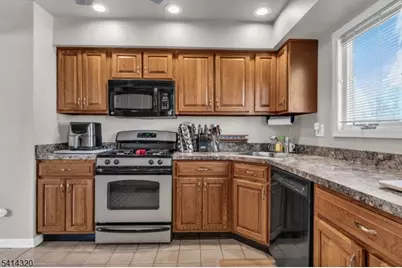 11 Fulton Rd, Franklin Township, NJ 08873 - Photo 11