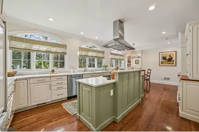 1 Slope Drive, Millburn, NJ 07078 - Photo 9