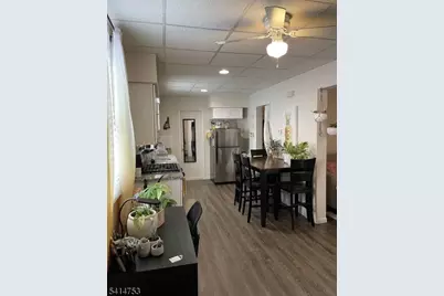 632 Chase Ave, Lyndhurst Township, NJ 07071 - Photo 3