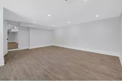 126 Emerson Ln, Berkeley Heights Township, NJ 07922 - Photo 19