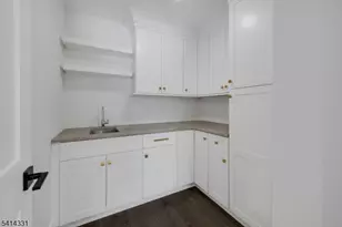 126 Emerson Ln, Berkeley Heights Township, NJ 07922 - Photo 9