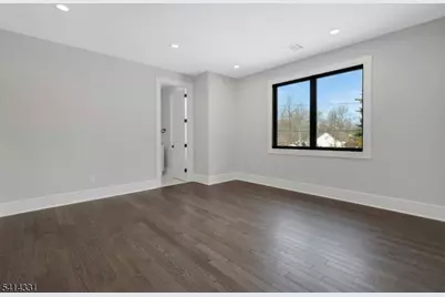 126 Emerson Ln, Berkeley Heights Township, NJ 07922 - Photo 15