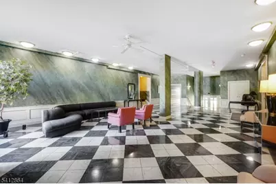 5 Roosevelt Pl #2B, Montclair Twp., NJ 07042 - Photo 13