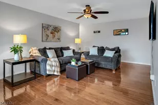 2 Foxwood Dr, Morris Plains, NJ 07950 - Photo 3