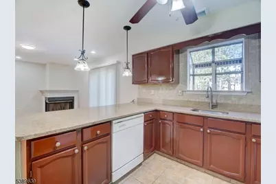 271 Dochery Pl, Franklin Township, NJ 08873 - Photo 7