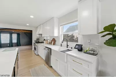 60 Rollins Ave, Clifton, NJ 07011 - Photo 13