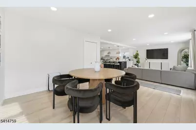 60 Rollins Ave, Clifton, NJ 07011 - Photo 7