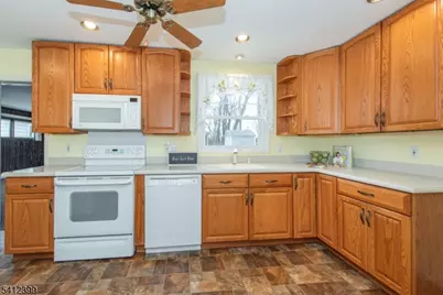 438 Mount Prospect Ave, Clifton, NJ 07012 - Photo 7