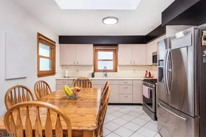 127 Dukes Rd, Rahway, NJ 07065 - Photo 9