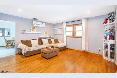 127 Dukes Rd, Rahway, NJ 07065 - Photo 3