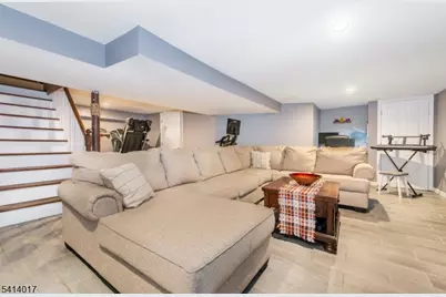 127 Dukes Rd, Rahway, NJ 07065 - Photo 23