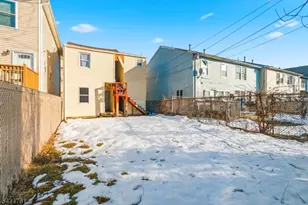 61 Holsman St, Paterson, NJ 07522 - Photo 21