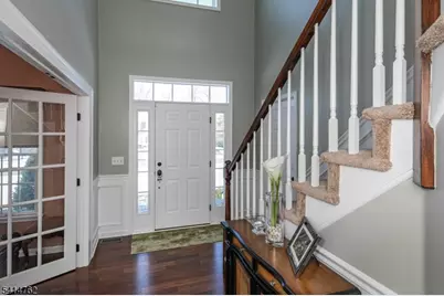 1 Interlachen Ct, Montgomery Township, NJ 08558 - Photo 3