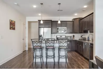 104 Autumn Ct, Little Falls Township, NJ 07424 - Photo 9