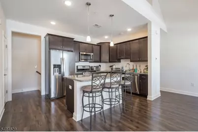 104 Autumn Ct, Little Falls Township, NJ 07424 - Photo 5