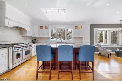 149 Knollwood Dr, Watchung, NJ 07069 - Photo 13