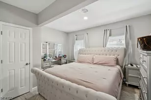 22 Pine Grove Terrace, Newark, NJ 07106 - Photo 9