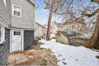 22 Pine Grove Ter, Newark, NJ 07106 - Photo 23