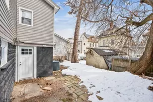 22 Pine Grove Terrace, Newark, NJ 07106 - Photo 23