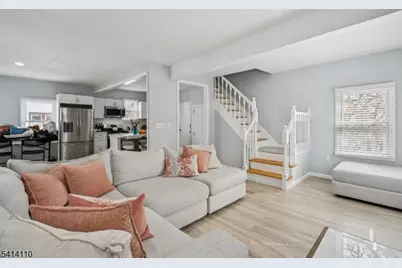 22 Pine Grove Ter, Newark, NJ 07106 - Photo 5