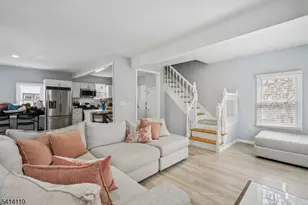 22 Pine Grove Terrace, Newark, NJ 07106 - Photo 5