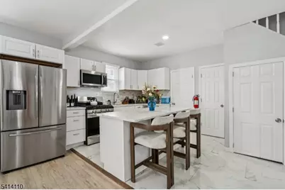 22 Pine Grove Ter, Newark, NJ 07106 - Photo 7