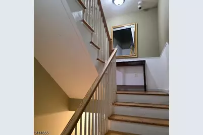 24 Van Vechten St #3, Newark, NJ 07114 - Photo 3