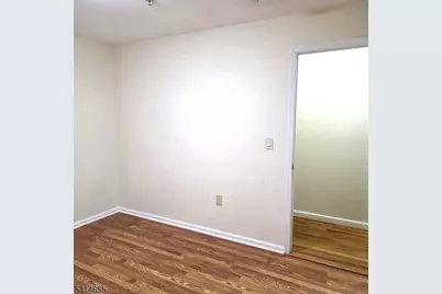 24 Van Vechten St #3, Newark, NJ 07114 - Photo 29