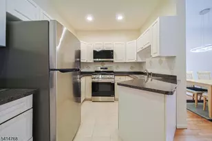 8005 Brittany Dr, Wayne, NJ 07470 - Photo 9