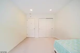 8005 Brittany Dr, Wayne, NJ 07470 - Photo 31