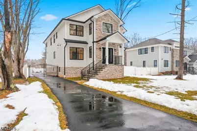 157 Pearl St, Berkeley Heights Township, NJ 07922 - Photo 3