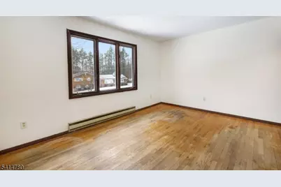 74 Sleepy Hollow Rd, Byram Township, NJ 07821 - Photo 15