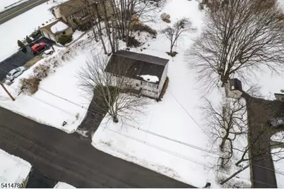 74 Sleepy Hollow Rd, Byram Township, NJ 07821 - Photo 5