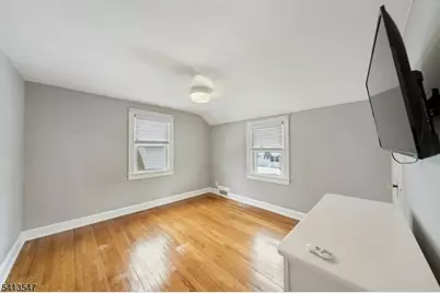 177 Chestnut Dr, Wayne, NJ 07470 - Photo 15