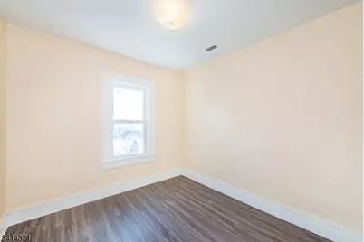 479 Centre St, Nutley, NJ 07110 - Photo 23