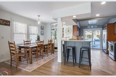 16 Cobb Pl, Morristown, NJ 07960 - Photo 3