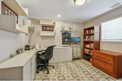 6 Knollwood Dr, Livingston, NJ 07039 - Photo 11