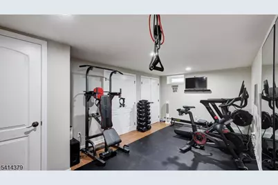 4 Meadow Ln, Roseland, NJ 07068 - Photo 27