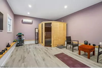 40 Golf Rd, Bloomfield, NJ 07003 - Photo 49