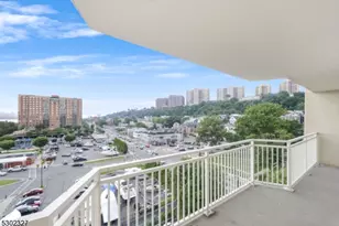 1055 River Rd, Edgewater, NJ 07020 - Photo 33