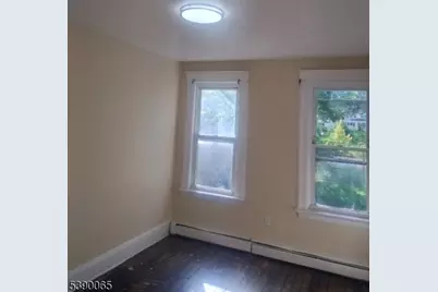 527 N Grove St, East Orange, NJ 07017 - Photo 7