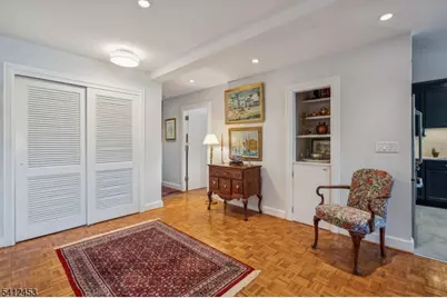 11 Euclid Ave #4D, Summit, NJ 07901 - Photo 3