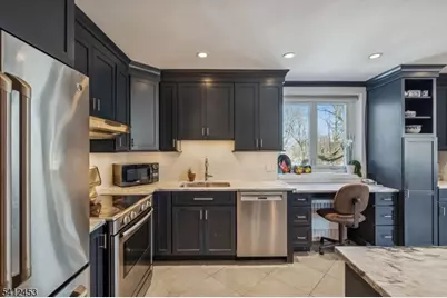 11 Euclid Ave #4D, Summit, NJ 07901 - Photo 7